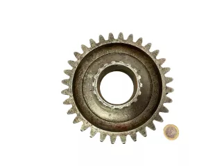 Belarus/MTZ pinion 224 Z = 32/18 (1 and reverse gear)  original (1)